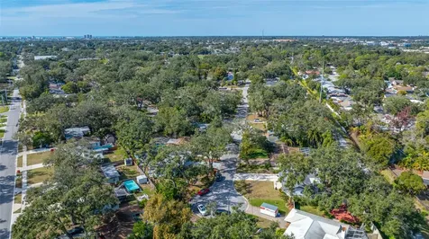 5473 97th Way N St Petersburg FL 33708