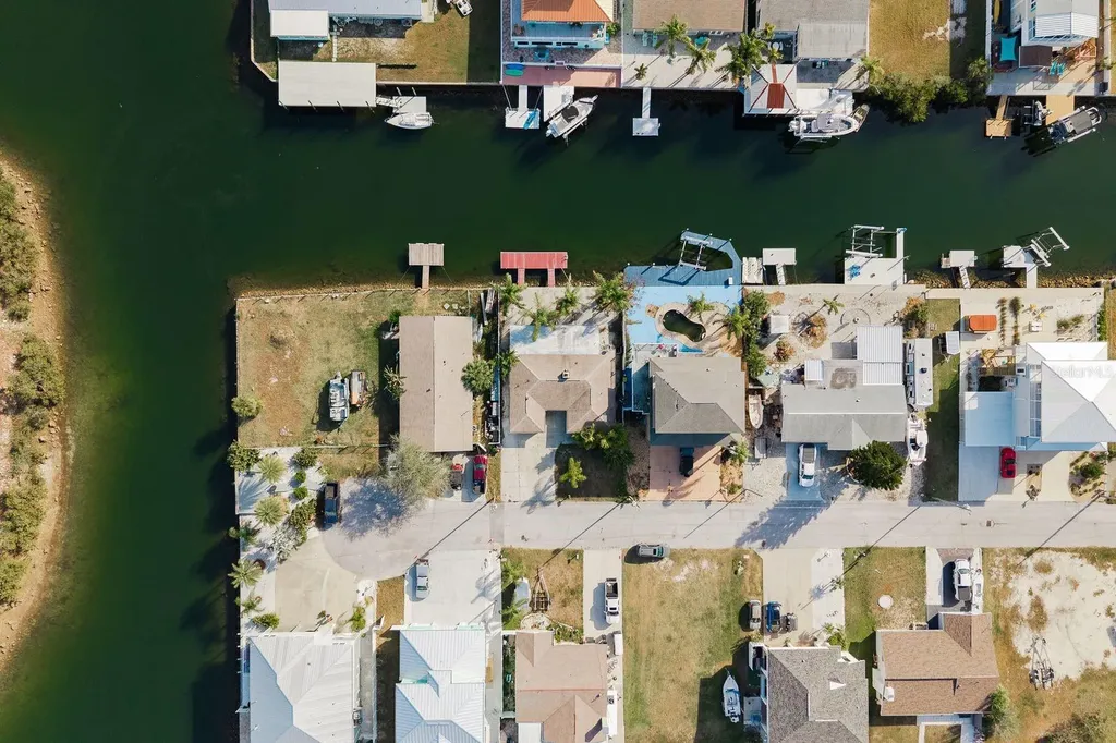 13816 Celida Avenue Hudson FL 34667
