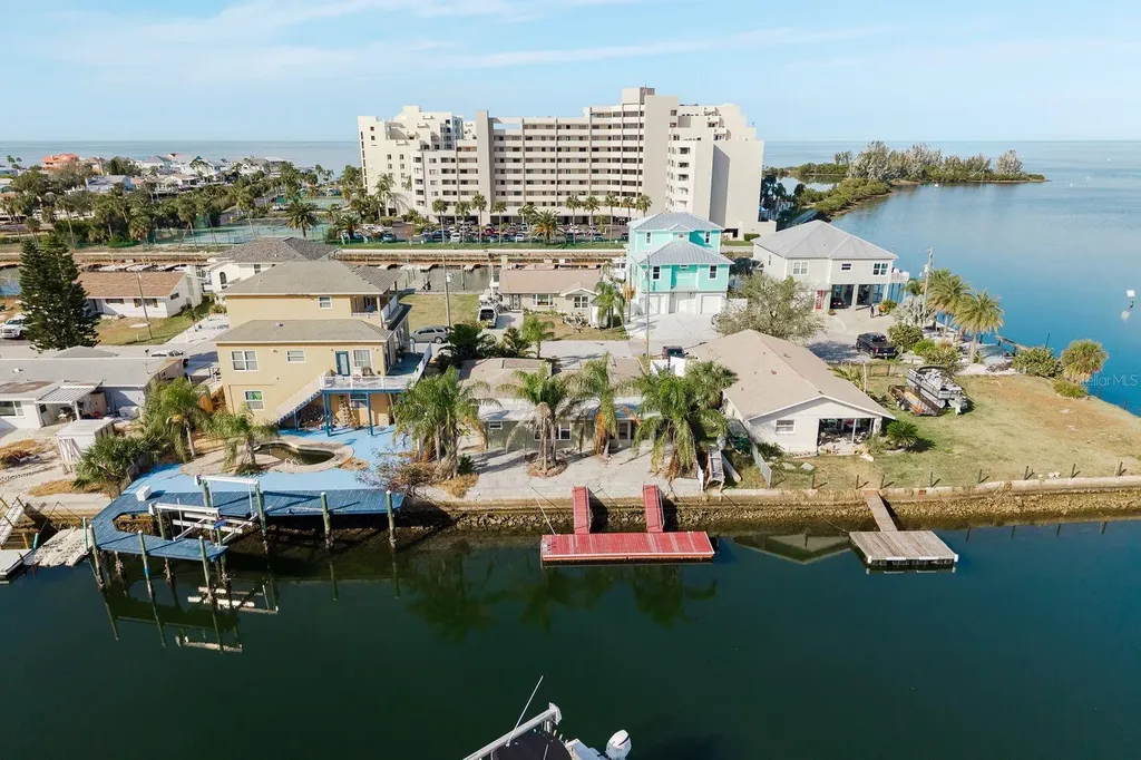 13816 Celida Avenue Hudson FL 34667