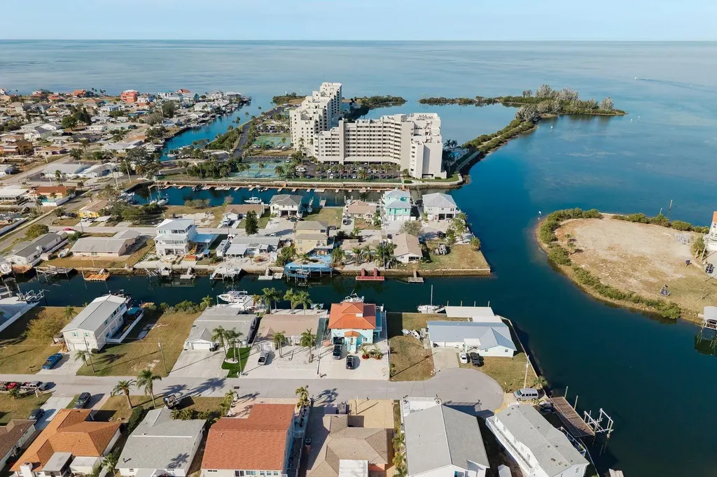 13816 Celida Avenue Hudson FL 34667