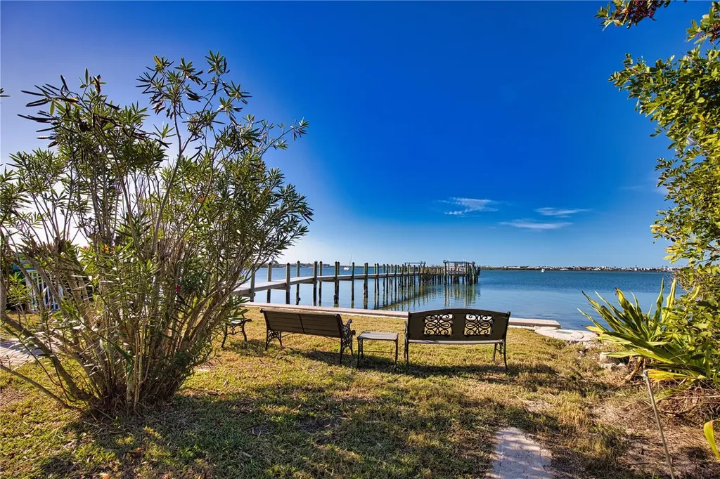 1116 S Mccall Road Englewood FL 34223