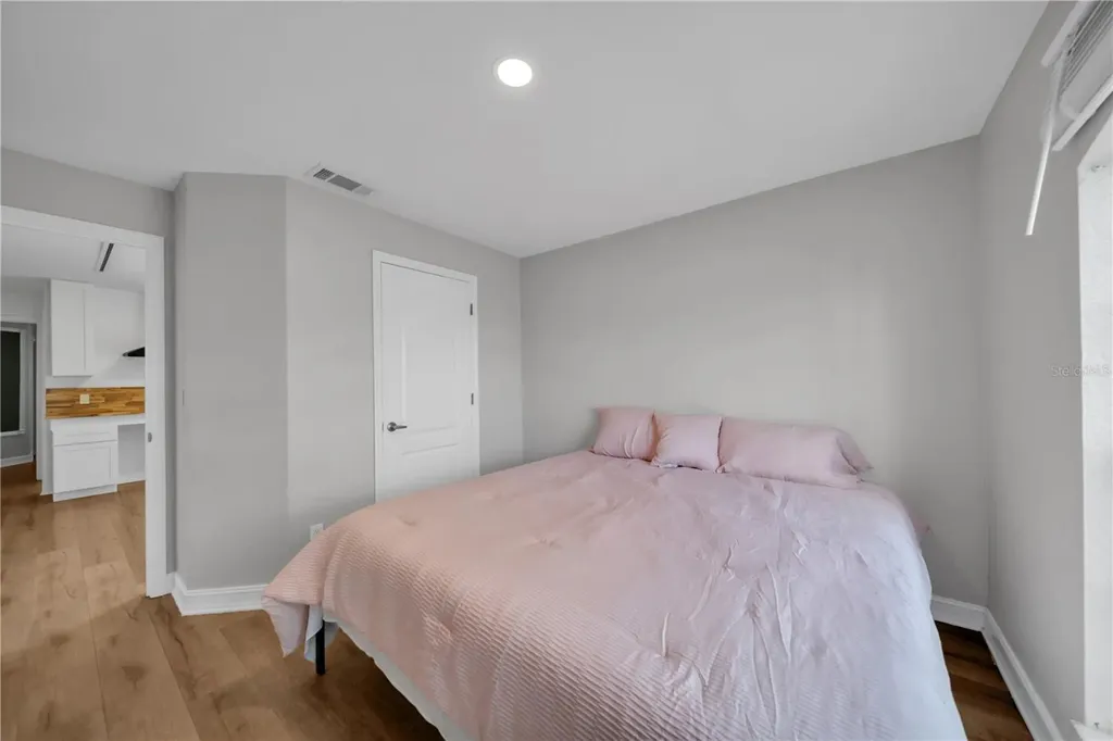 1140 NW 19th Place Cape Coral FL 33993