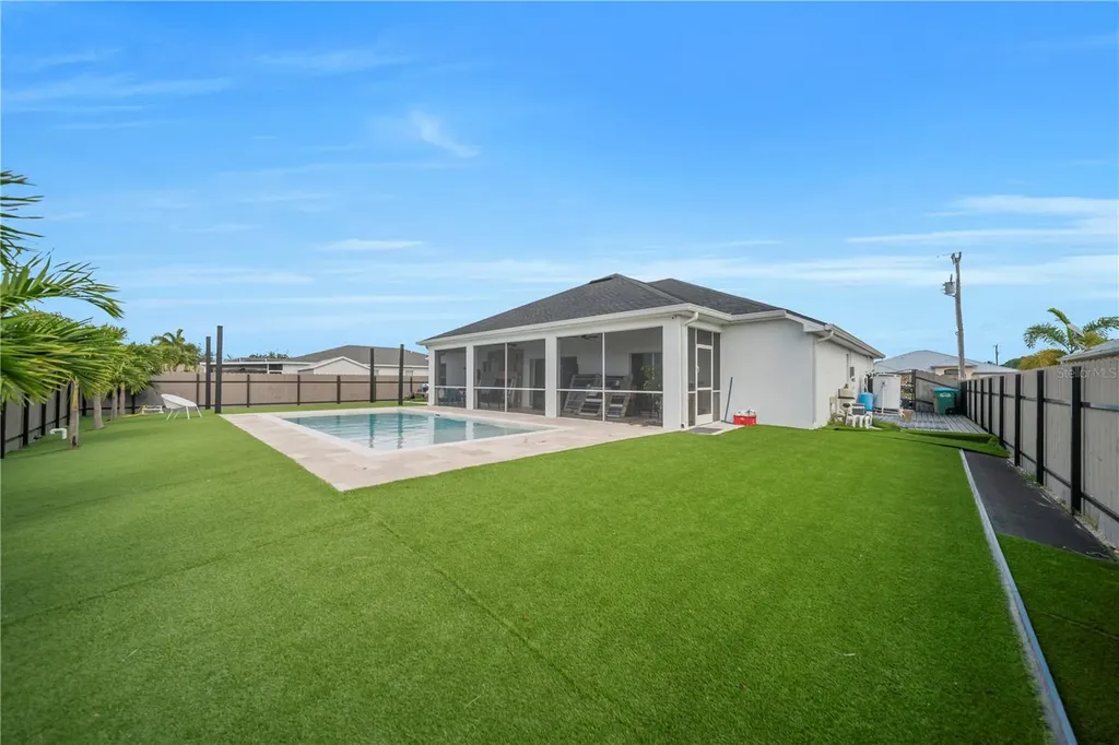 1140 NW 19th Place Cape Coral FL 33993