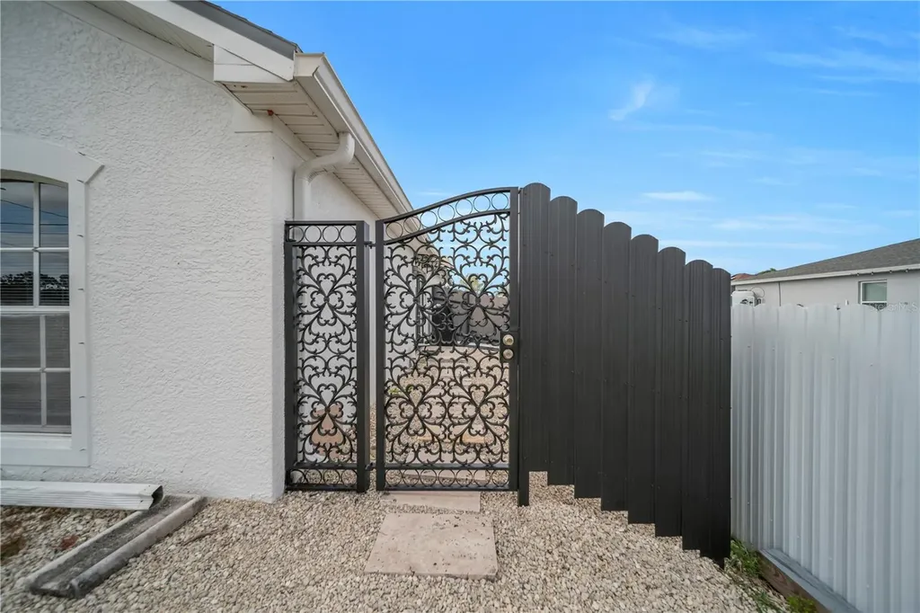 1140 NW 19th Place Cape Coral FL 33993