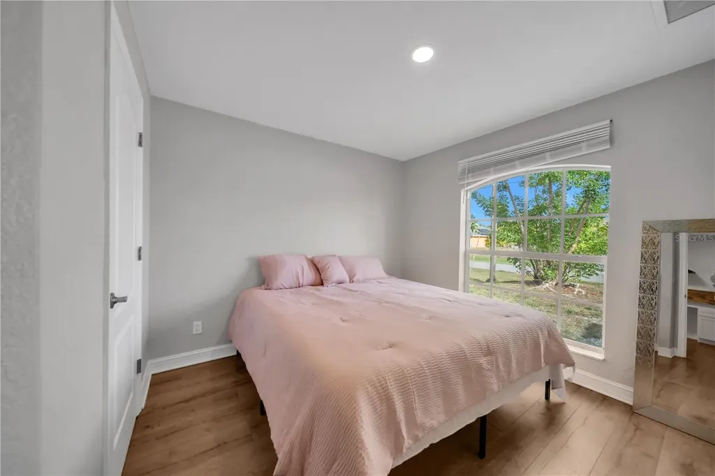 1140 NW 19th Place Cape Coral FL 33993