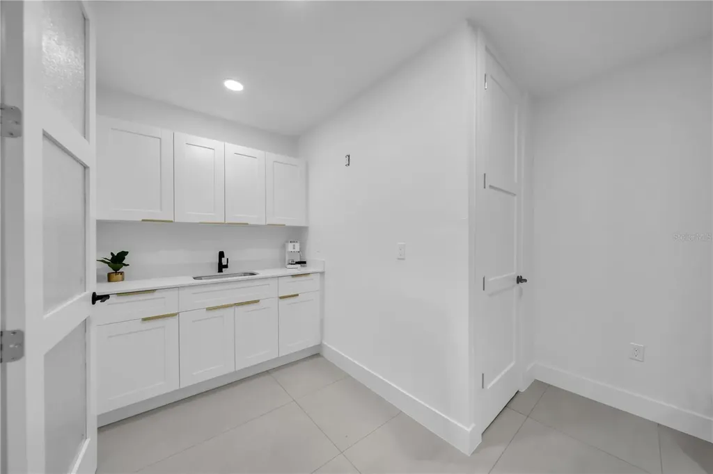 1140 NW 19th Place Cape Coral FL 33993