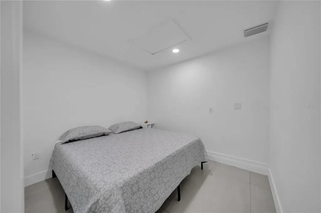 1140 NW 19th Place Cape Coral FL 33993