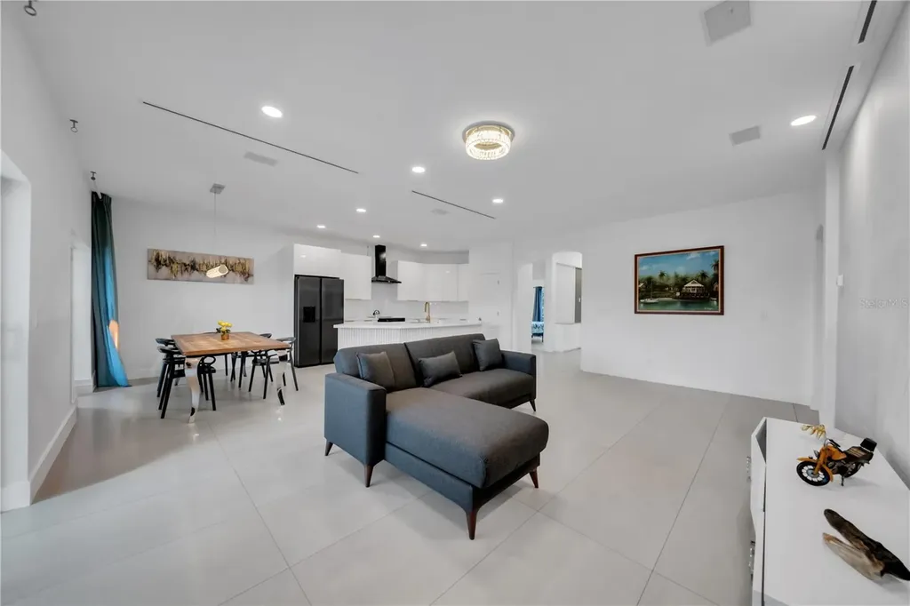 1140 NW 19th Place Cape Coral FL 33993