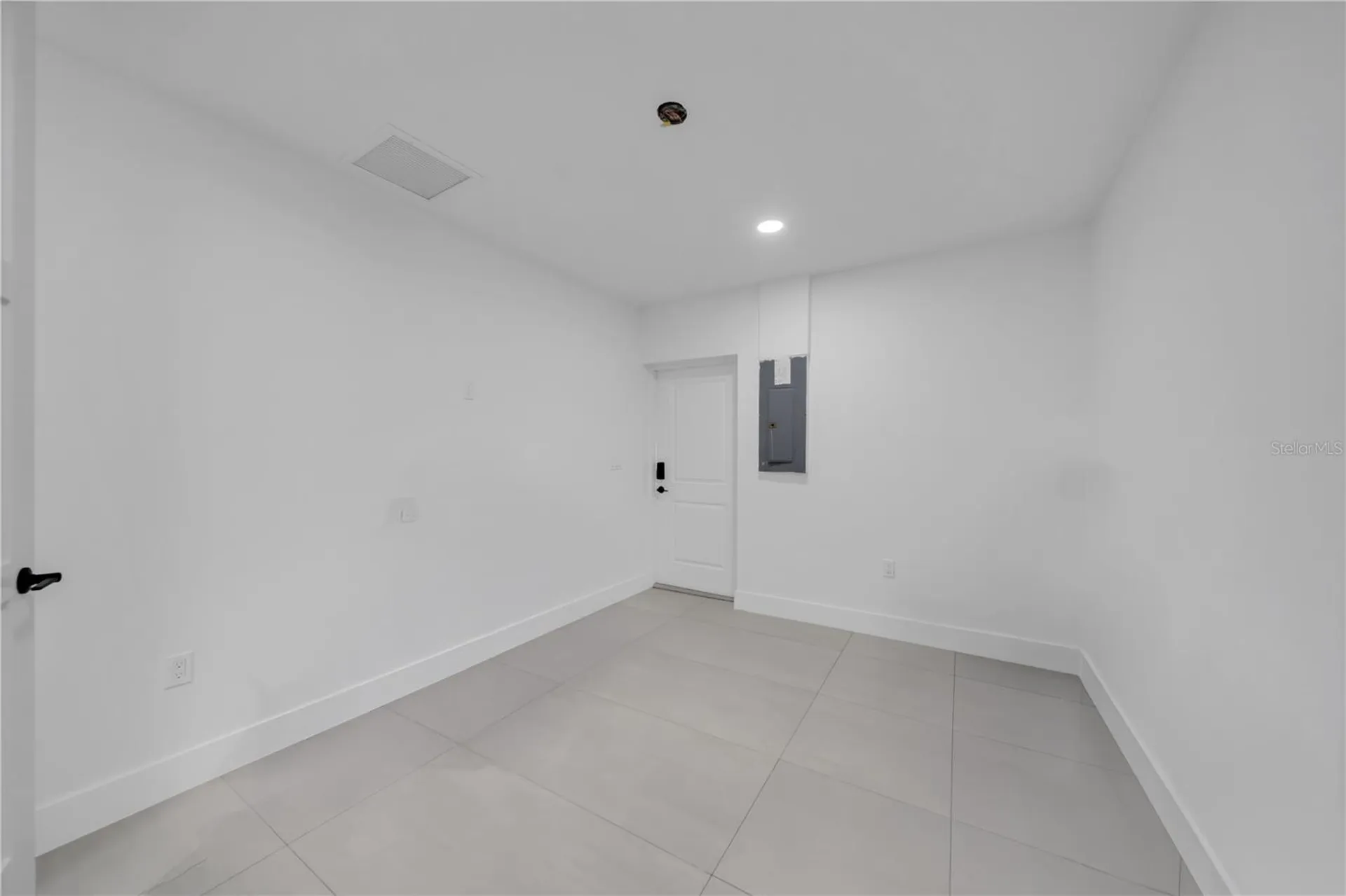 1140 NW 19th Place Cape Coral FL 33993