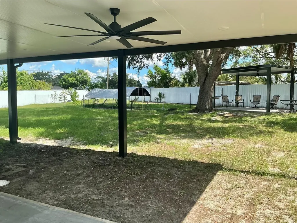 1052 Manchester Circle Winter Park FL 32792