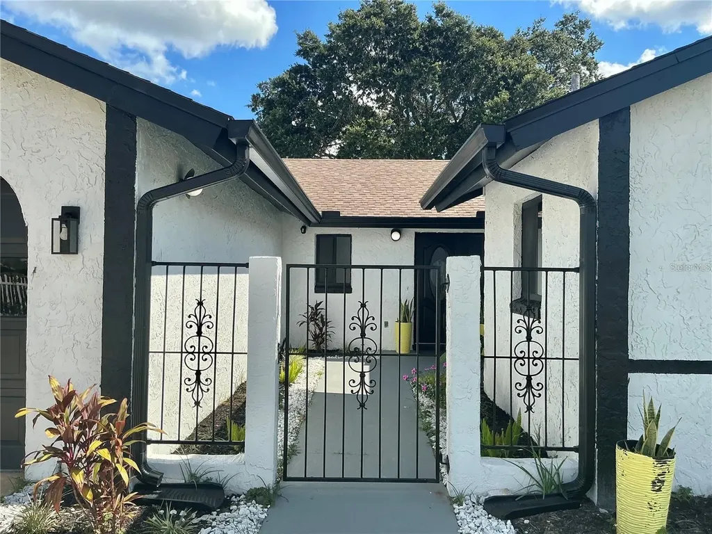 1052 Manchester Circle Winter Park FL 32792
