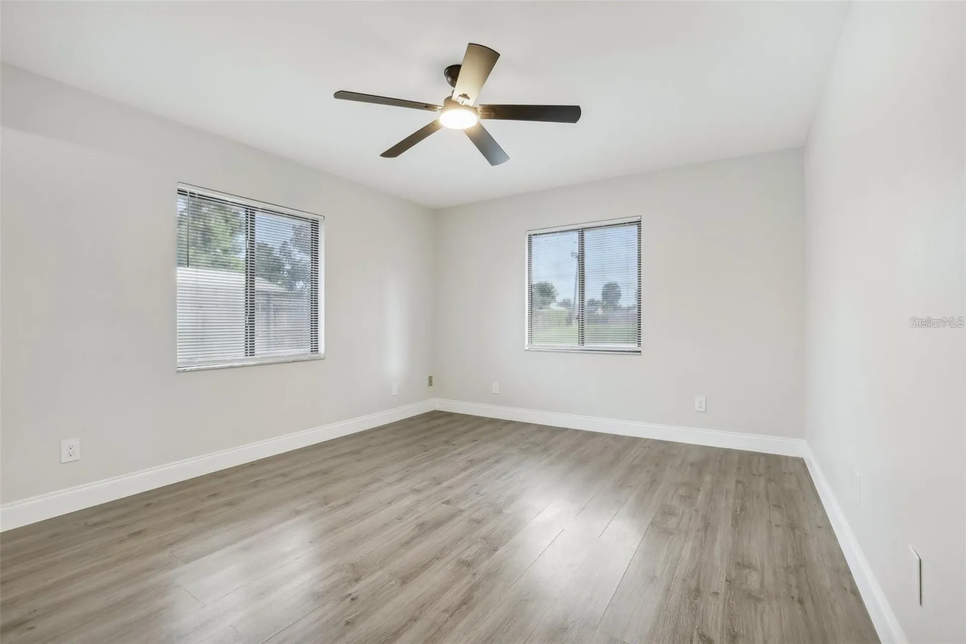1052 Manchester Circle Winter Park FL 32792