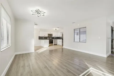1052 Manchester Circle Winter Park FL 32792