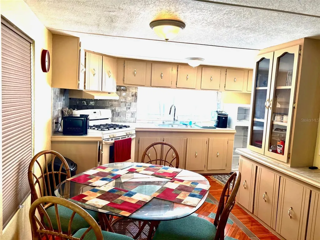 76 Rosalie Oaks Boulevard Lake Wales FL 33898