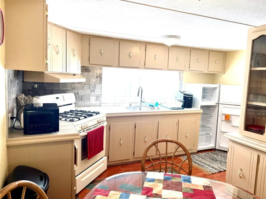 76 Rosalie Oaks Boulevard Lake Wales FL 33898