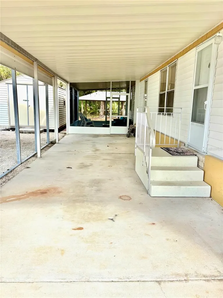 76 Rosalie Oaks Boulevard Lake Wales FL 33898