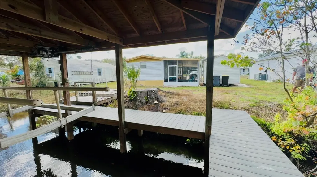 76 Rosalie Oaks Boulevard Lake Wales FL 33898