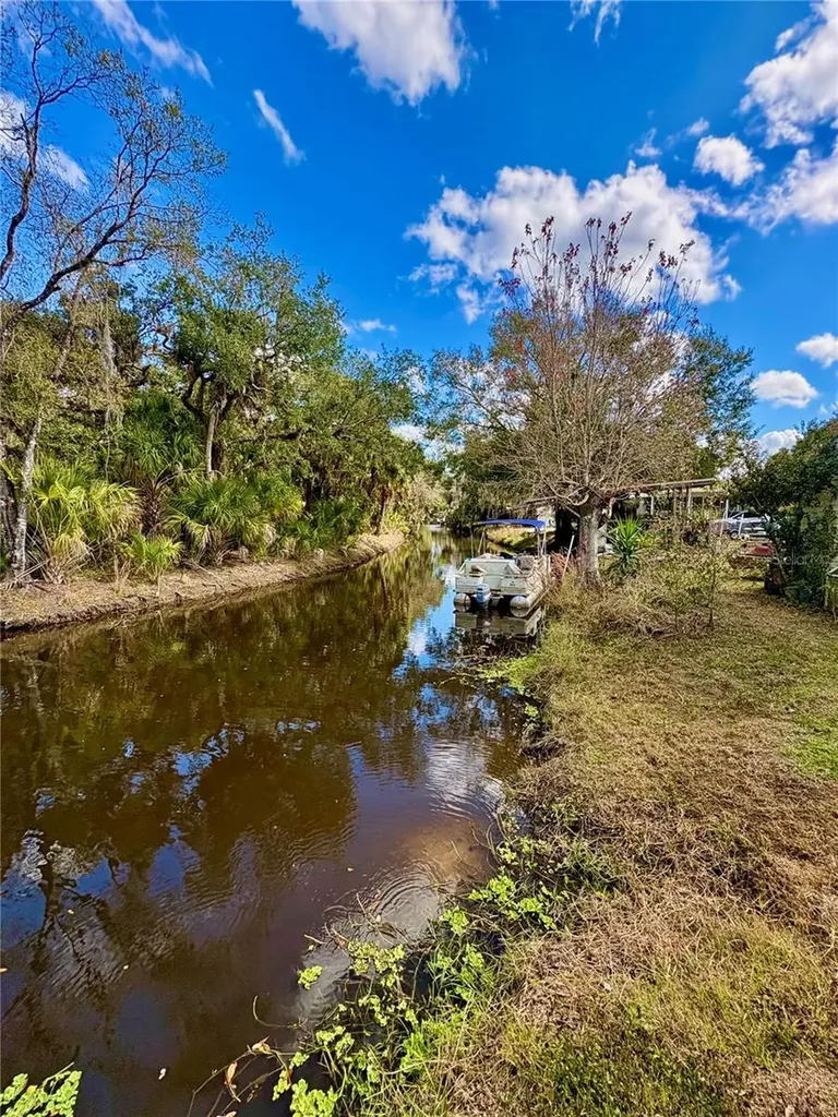 76 Rosalie Oaks Boulevard Lake Wales FL 33898