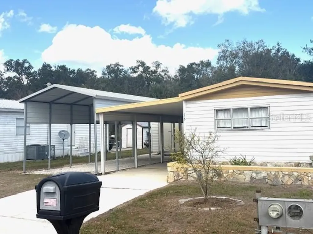 76 Rosalie Oaks Boulevard Lake Wales FL 33898