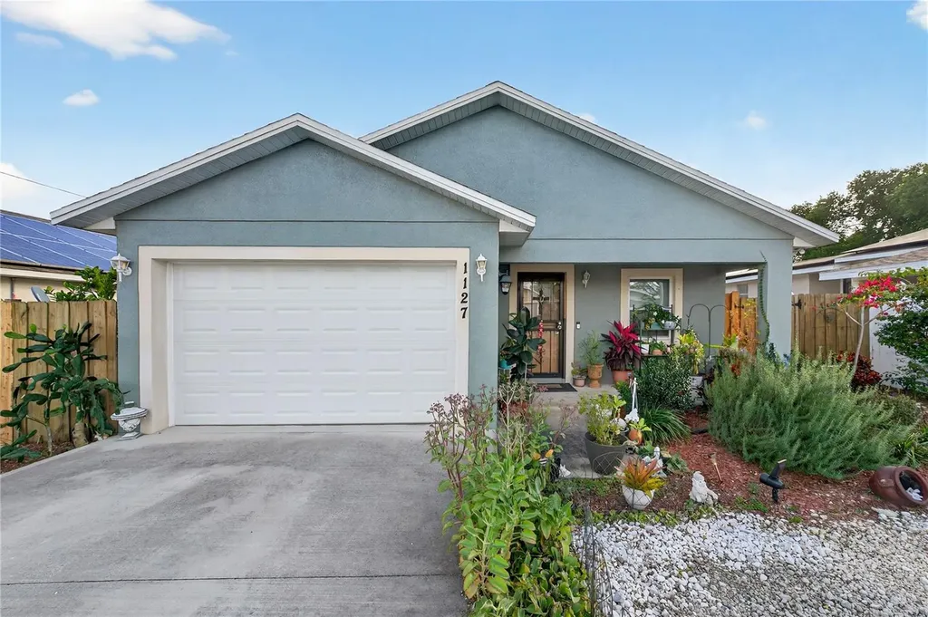 1127 Avenue J Haines City FL 33844