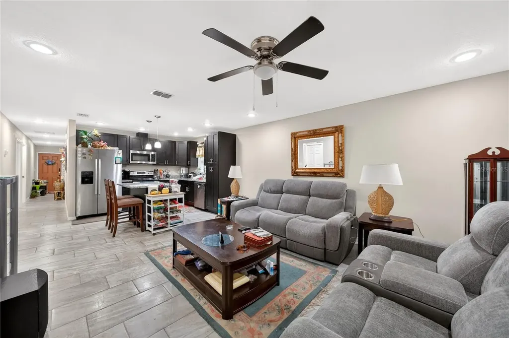 1127 Avenue J Haines City FL 33844