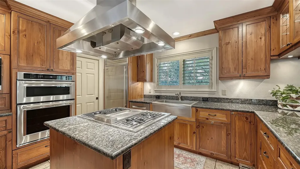 1695 Hyde Park Street Sarasota FL 34239