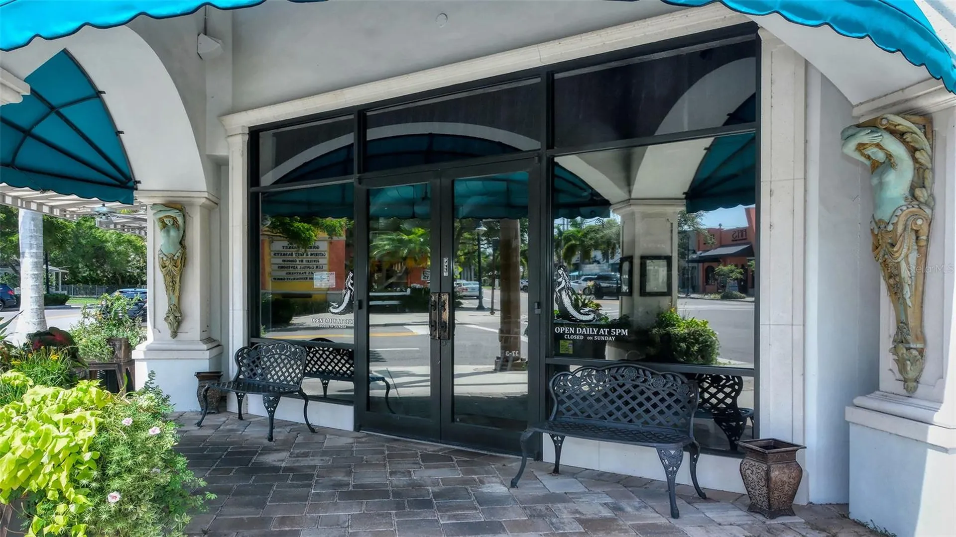 1695 Hyde Park Street Sarasota FL 34239