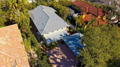 1695 Hyde Park Street Sarasota FL 34239