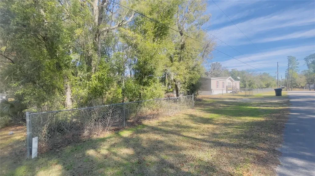 605 Standridge Street Bronson FL 32621
