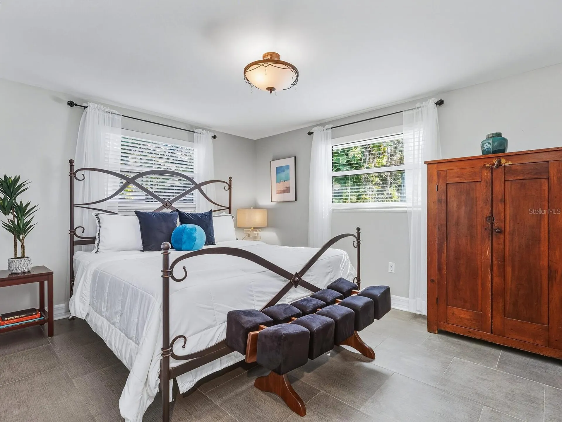 1002 Glebe Lane Sarasota FL 34242