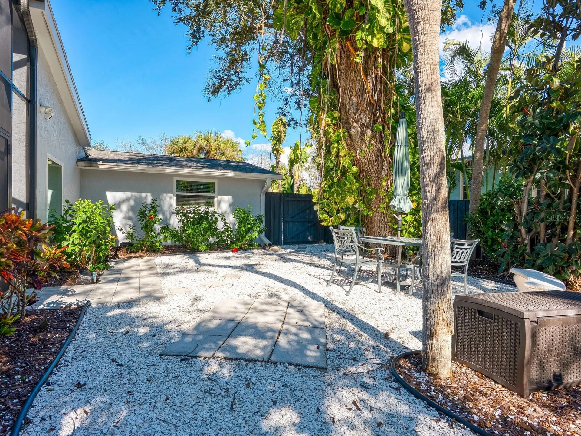 1002 Glebe Lane Sarasota FL 34242