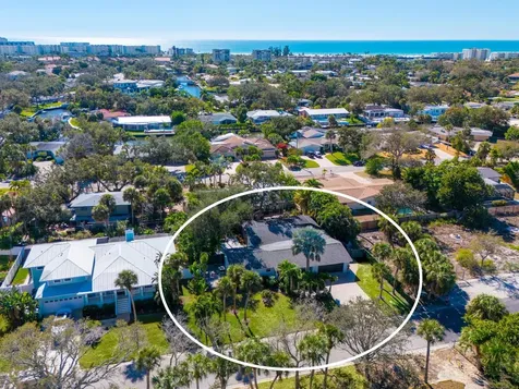1002 Glebe Lane Sarasota FL 34242