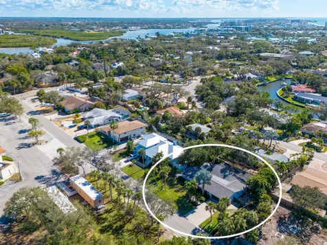 1002 Glebe Lane Sarasota FL 34242