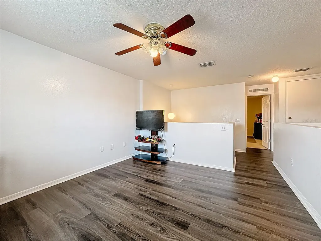 2620 Hunley Loop Kissimmee FL 34743
