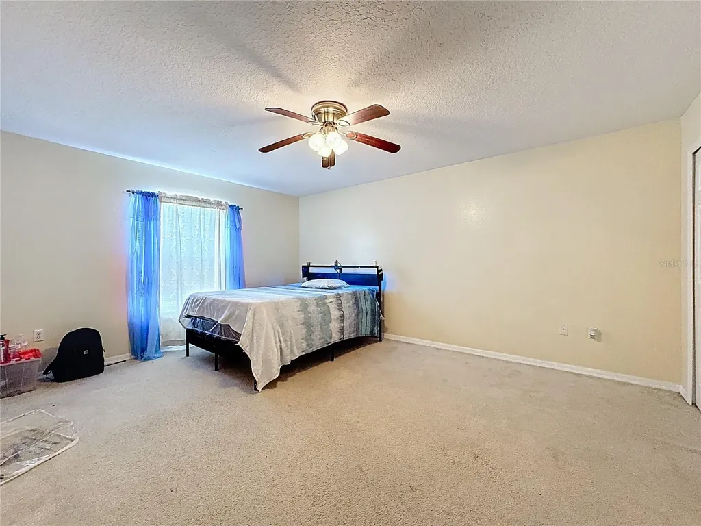 2620 Hunley Loop Kissimmee FL 34743