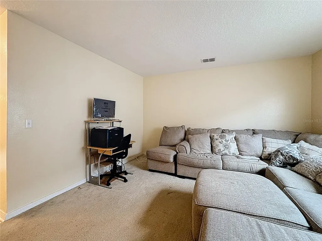 2620 Hunley Loop Kissimmee FL 34743