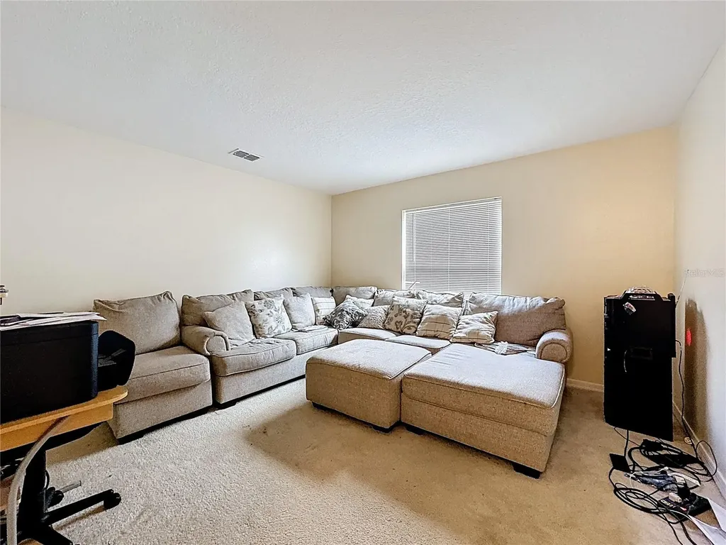 2620 Hunley Loop Kissimmee FL 34743