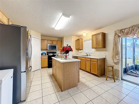2620 Hunley Loop Kissimmee FL 34743