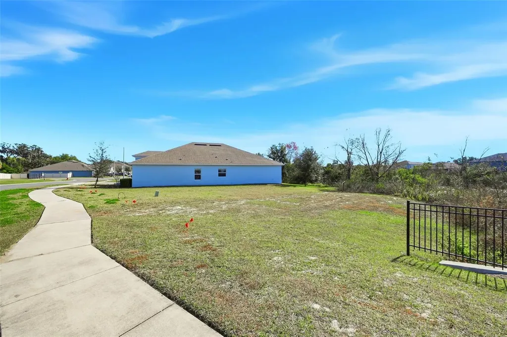 575 Avila Place Howey In The Hills FL 34737