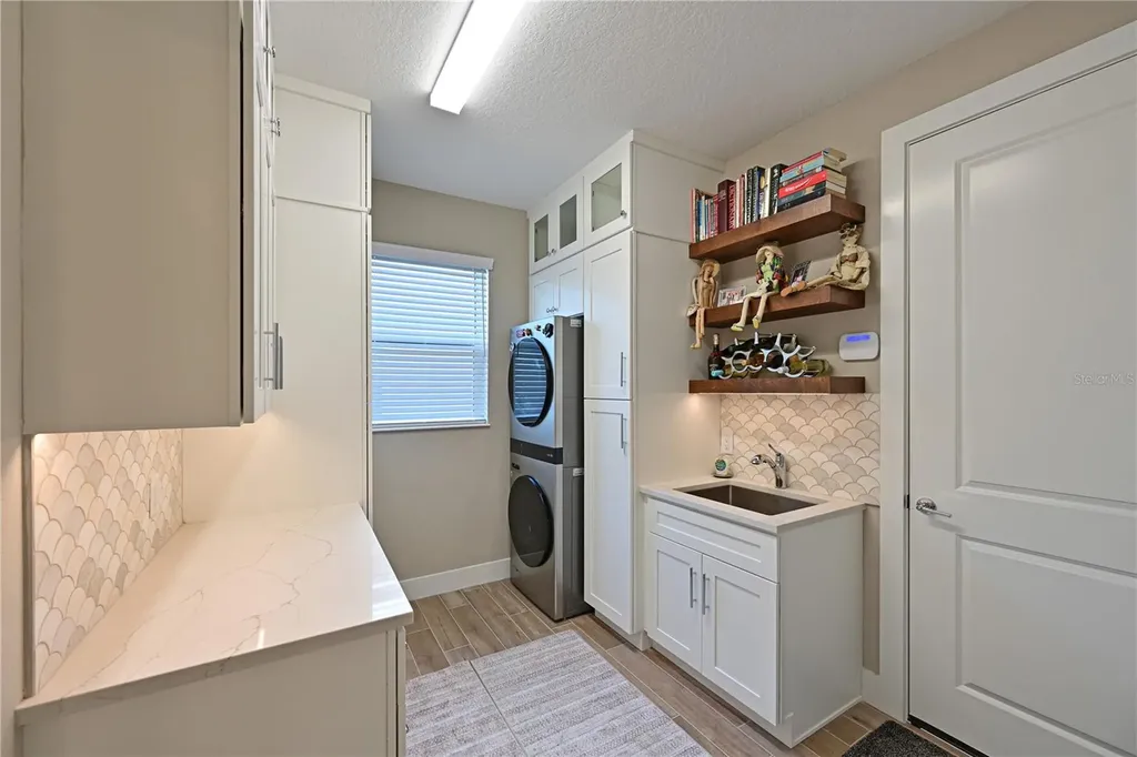 8075 Slipway Drive Sarasota FL 34240