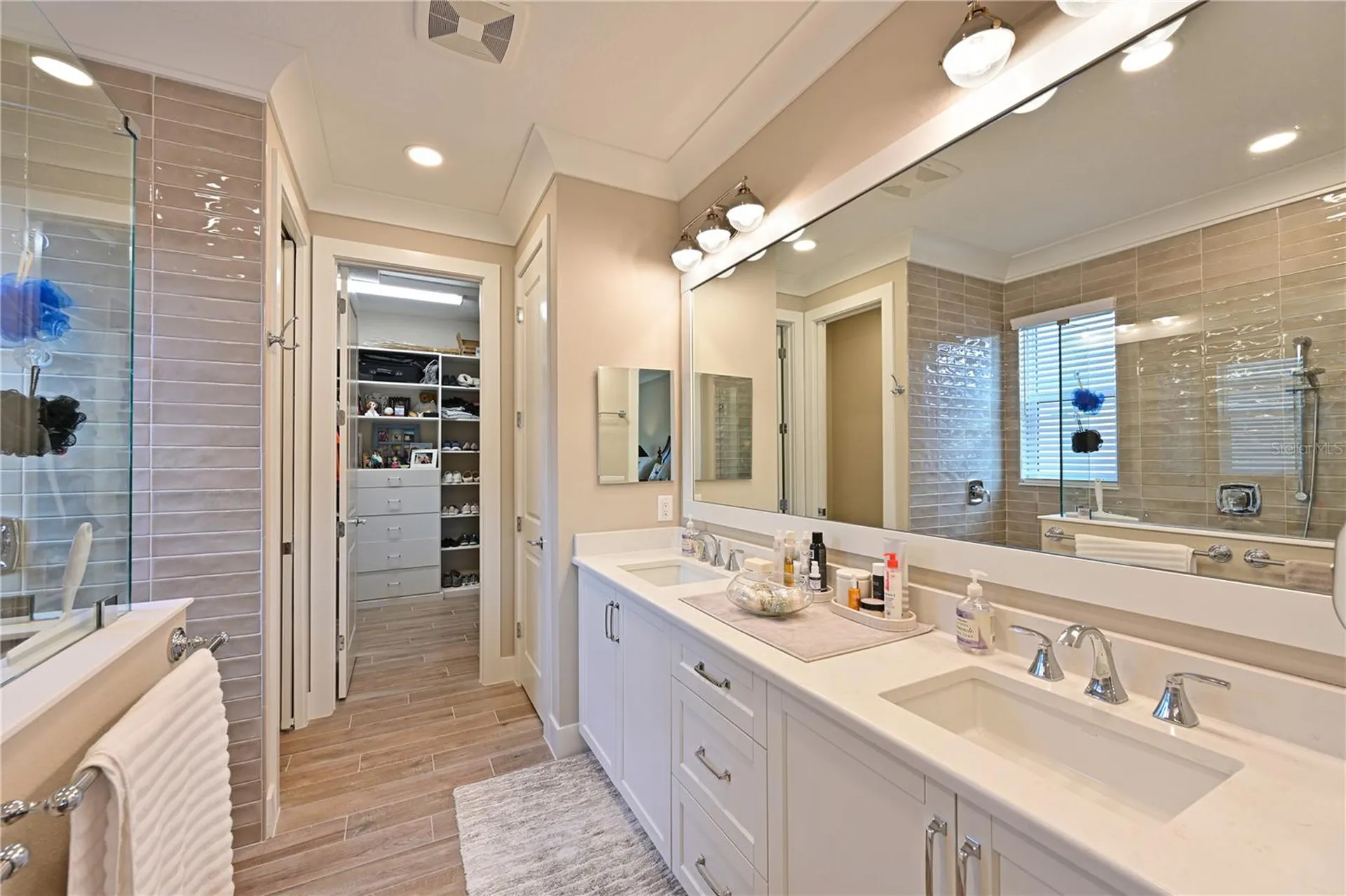 8075 Slipway Drive Sarasota FL 34240