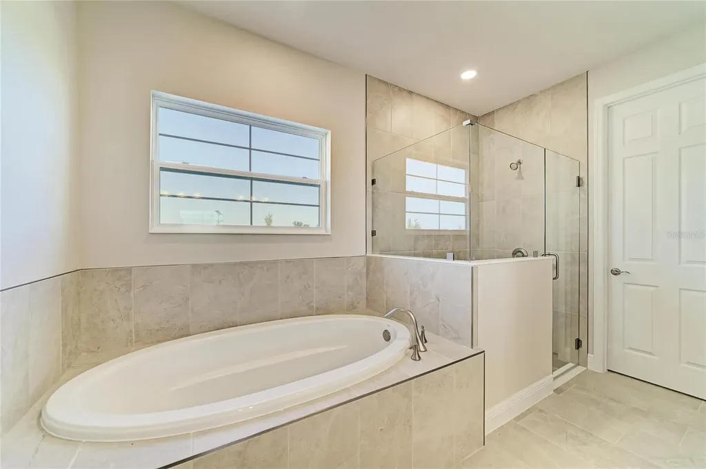33870 Twilight Sea Place Dade City FL 33525