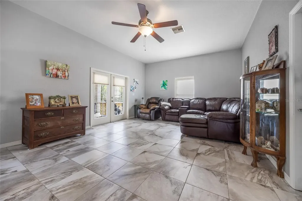 16602 NE 124th Avenue Waldo FL 32694