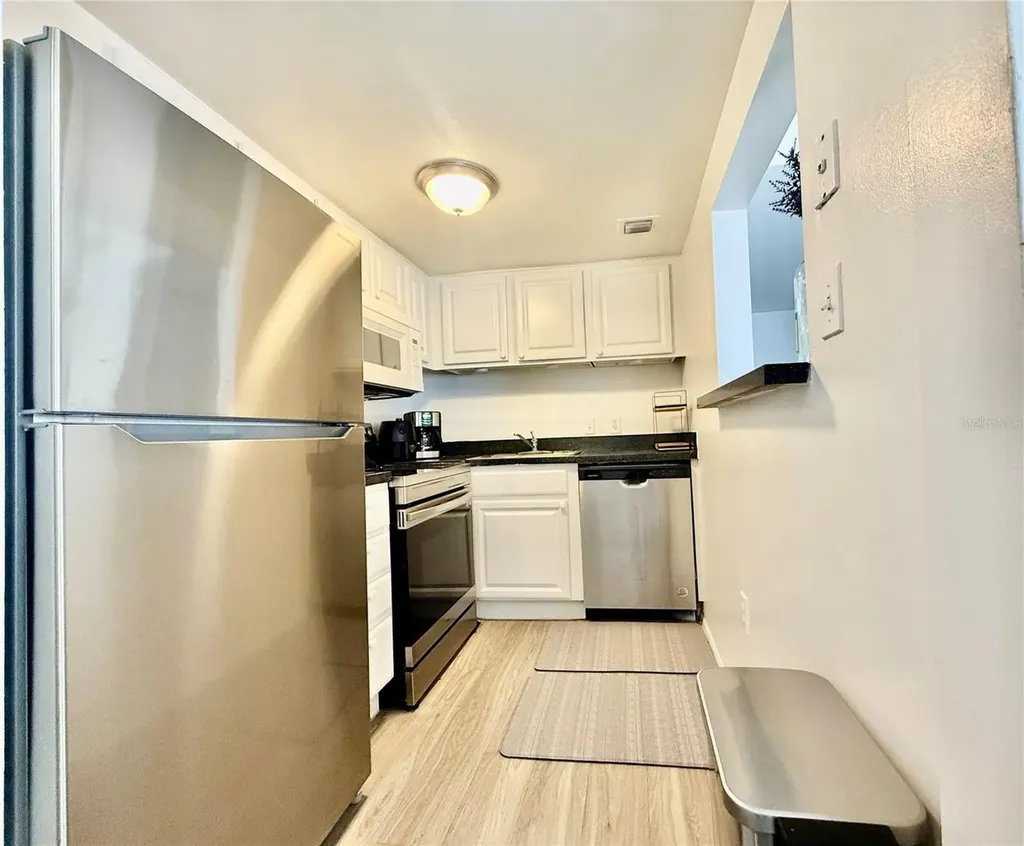 2507 N Alafaya Trail Orlando FL 32826