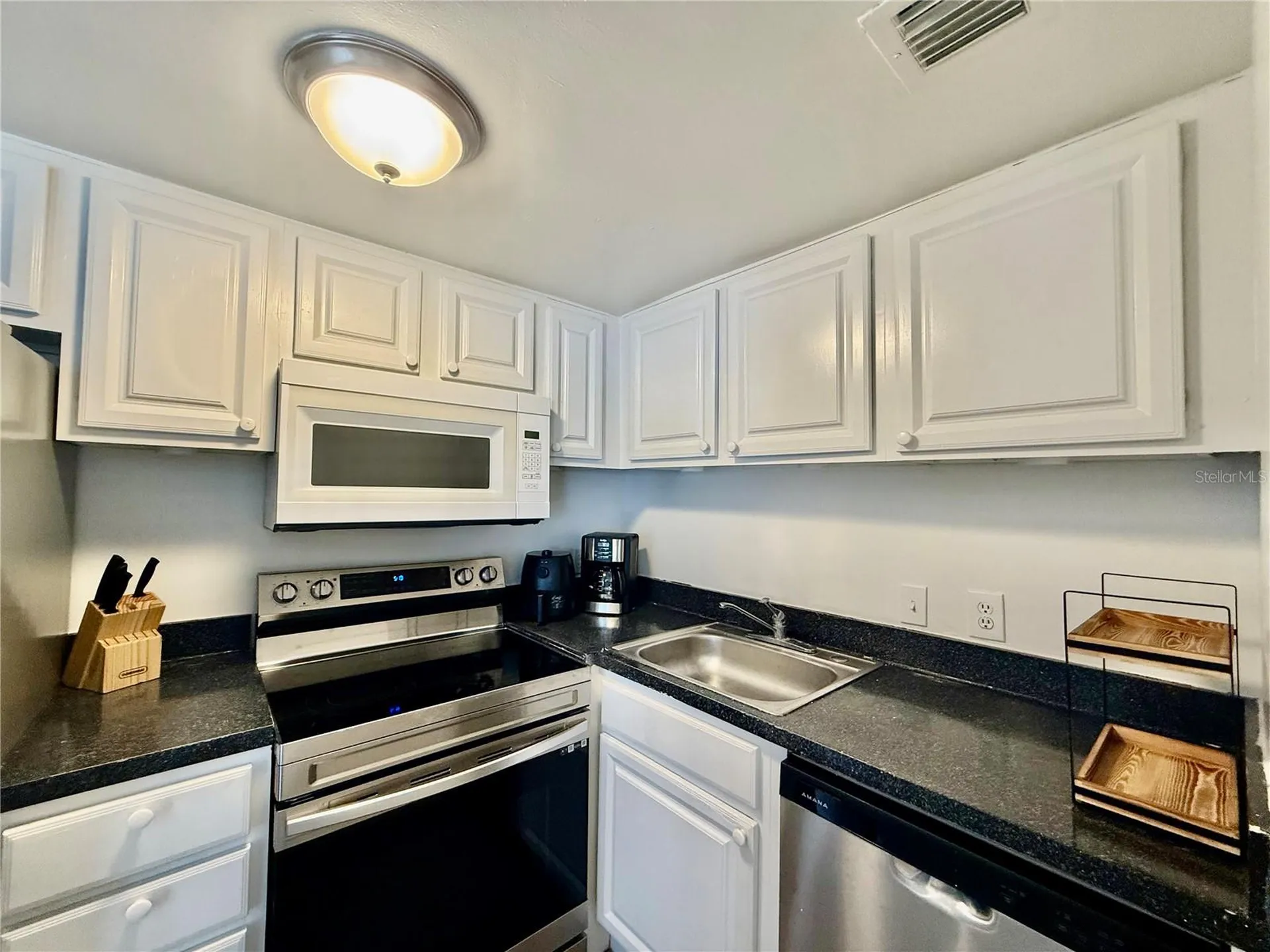 2507 N Alafaya Trail Orlando FL 32826