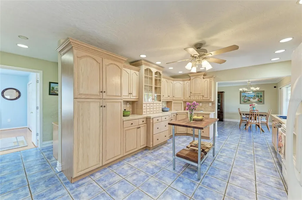 612 Bayshore Road Nokomis FL 34275