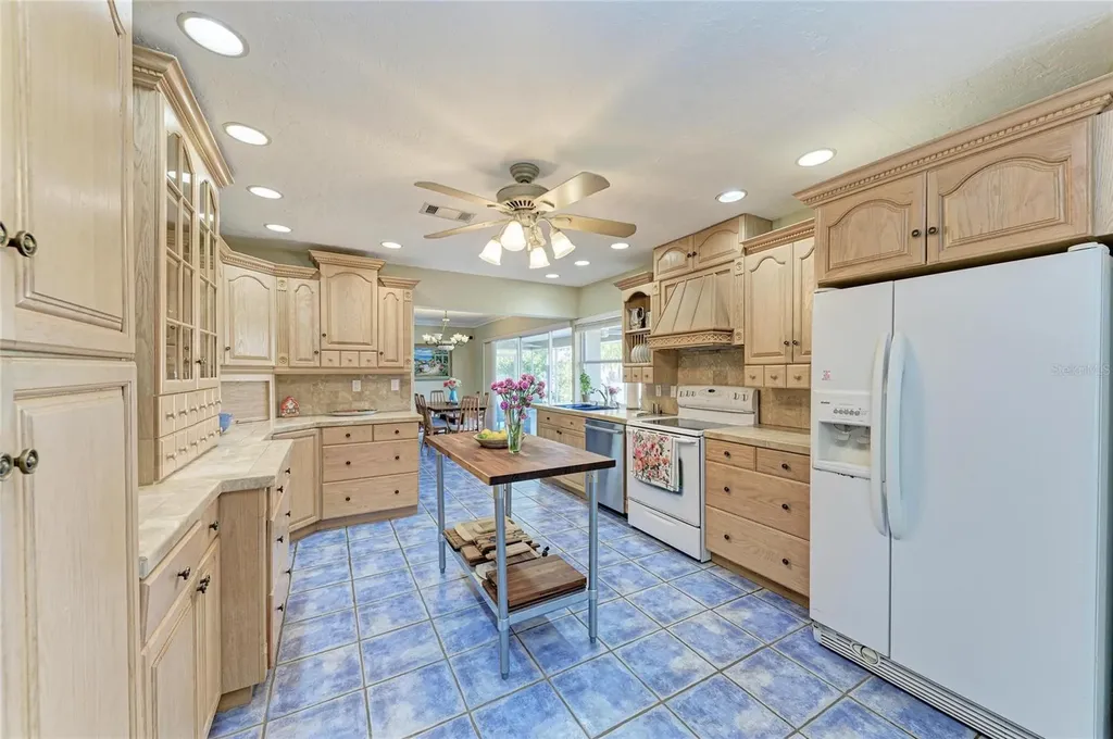 612 Bayshore Road Nokomis FL 34275