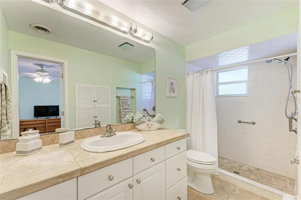 612 Bayshore Road Nokomis FL 34275