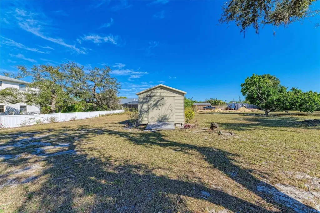 612 Bayshore Road Nokomis FL 34275