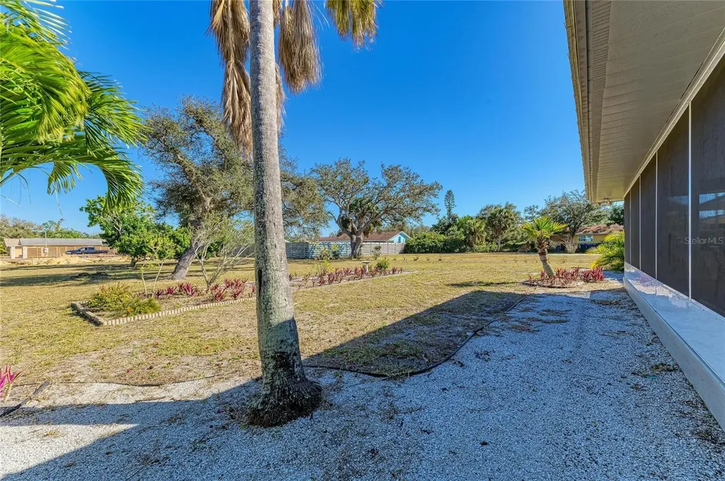 612 Bayshore Road Nokomis FL 34275